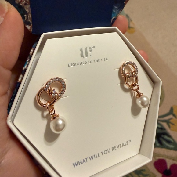 SOLD - Picture 3 of 4